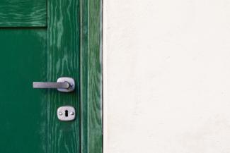 Door Door